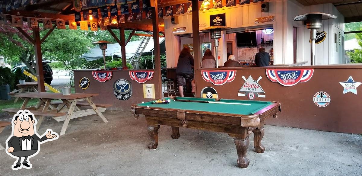 Open Air Bar in Newfane Restaurant reviews