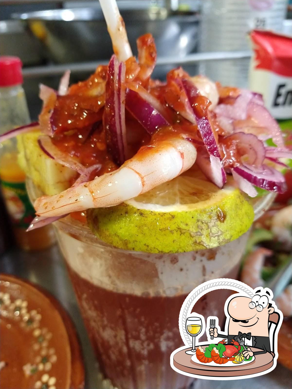 Mariscos Carlitos Mora restaurant, Leon, Calle Principal 305 - Restaurant  reviews