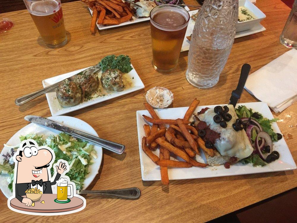 Sawmill BBQ Pub & Grill in Des Peres Restaurant menu and reviews