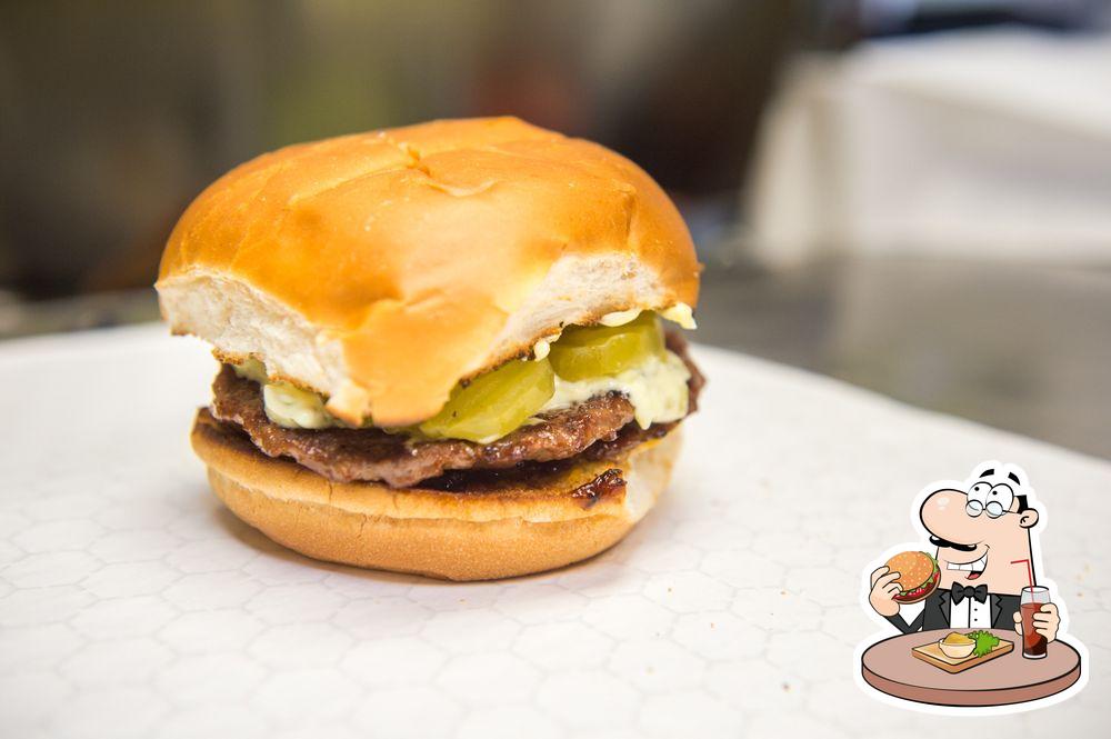 Dilly's DriveIn in Akron Restaurant reviews