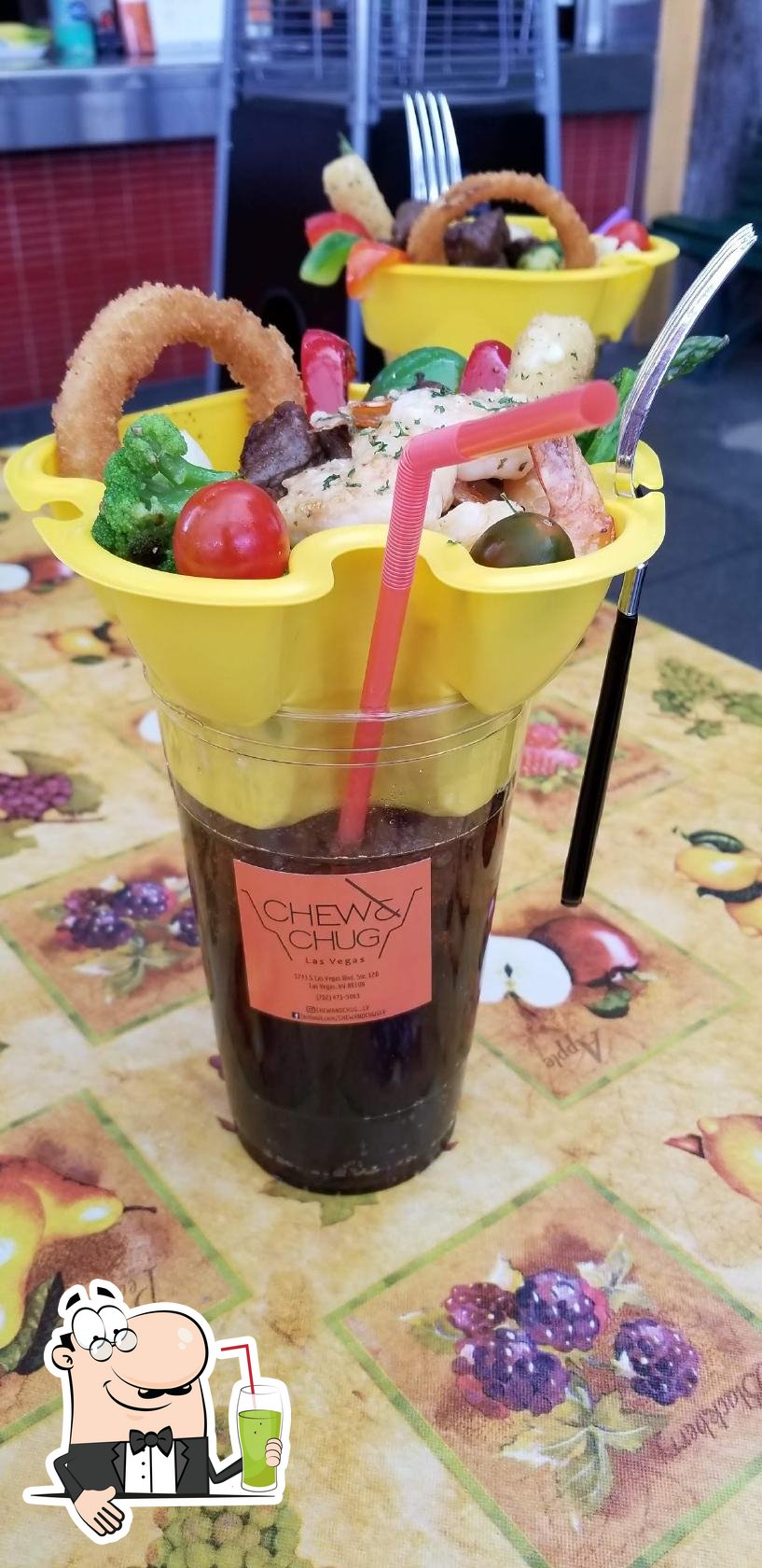 The accursed cup/bowl hybrid has made its way to China with a cola and  Xiaolongbao combo : r/WeWantPlates