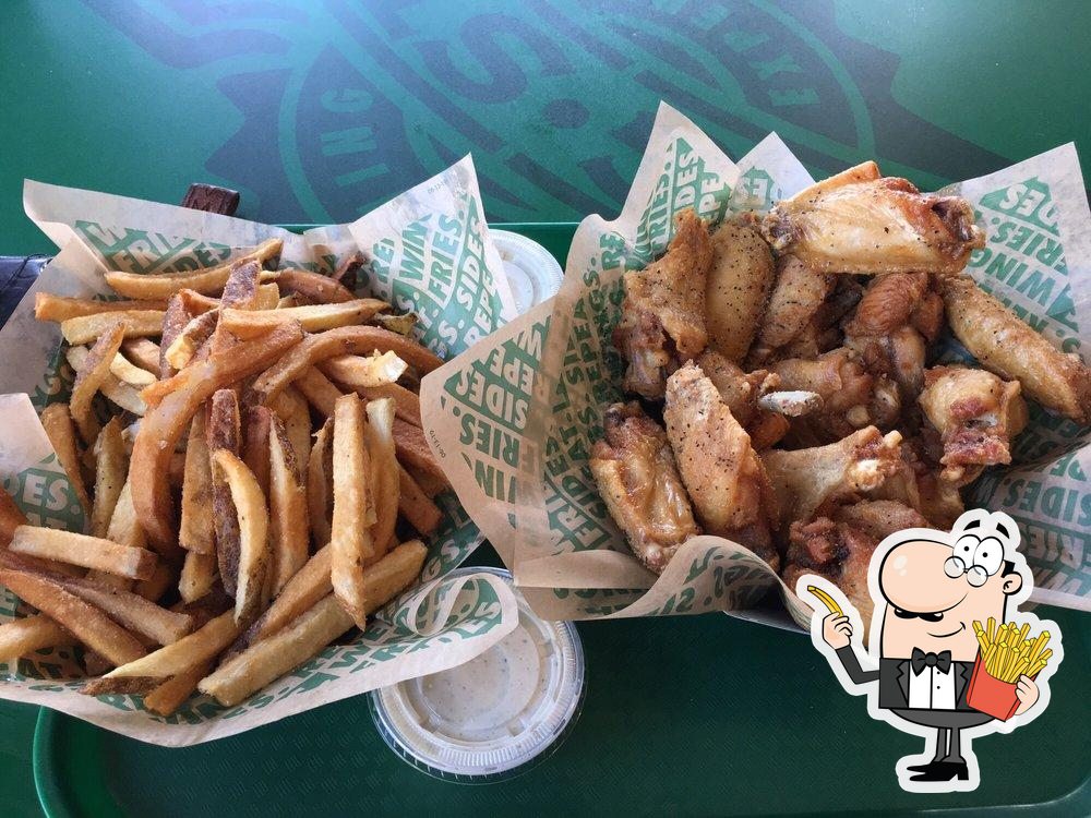 Wingstop in Kingsville Restaurant menu and reviews