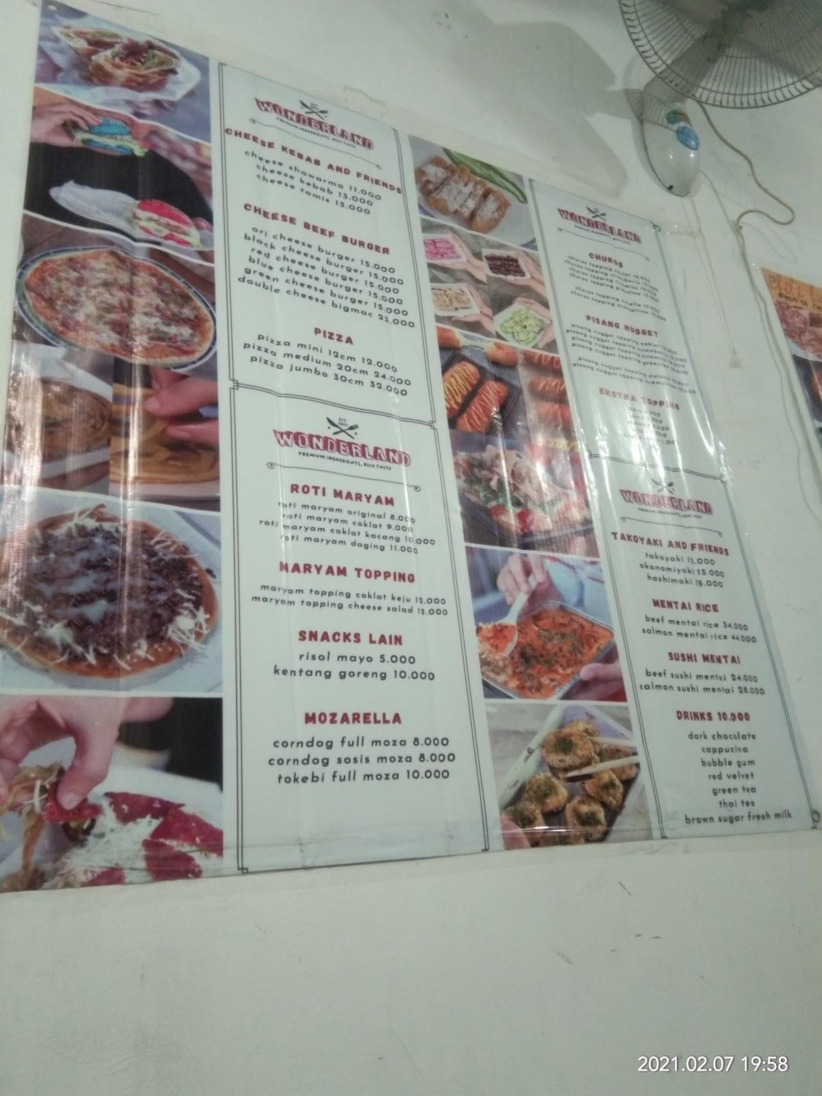 Menu at Wonderland kebab burger restaurant, Gresik