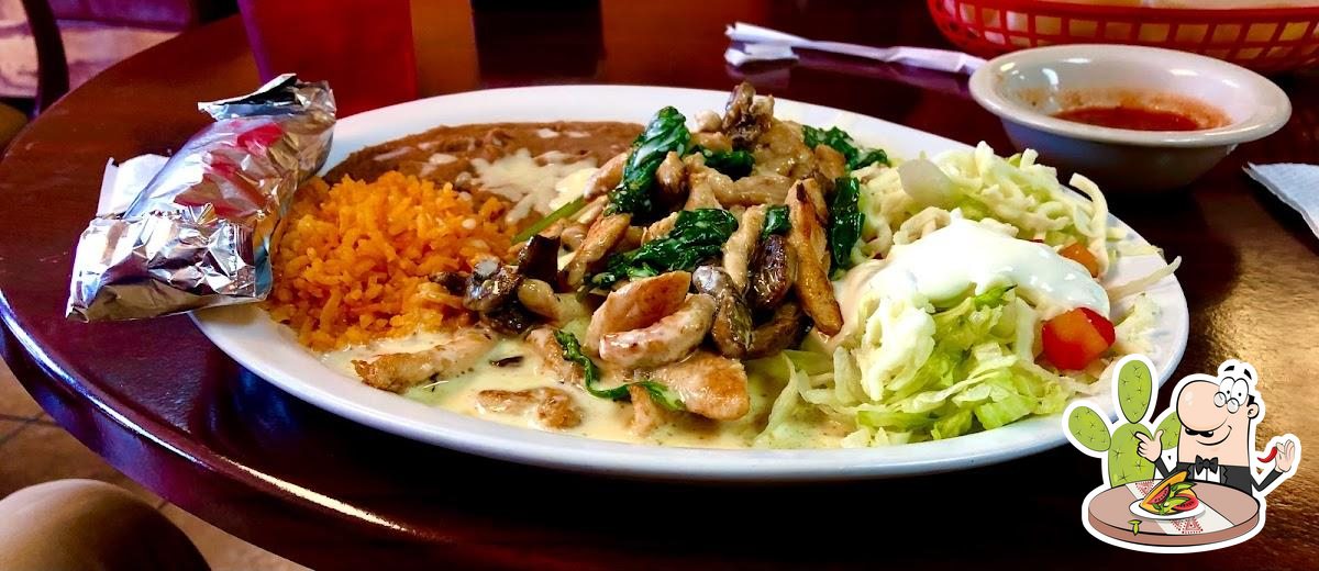 El trancazo, 703 N Main St in Pratt Restaurant menu and reviews