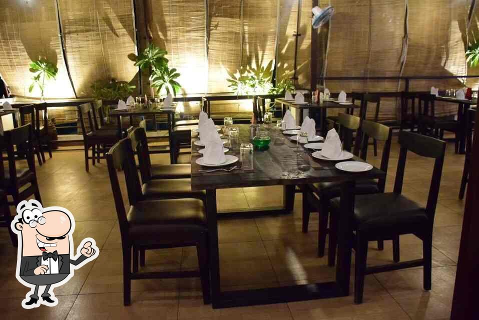 Hills View Restaurant & Bar , Papaya Tree Hotel, Indore Restaurant