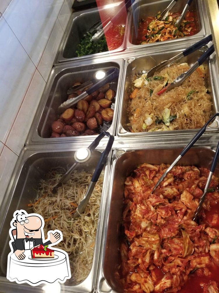 Enchanted Lake Kim Chee Restaurant, 1020 Keolu Dr C4 in Kailua