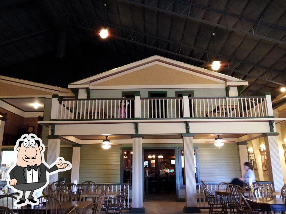 Harold's Smokehouse, 27500 State Hwy C in Freeman Restaurant reviews