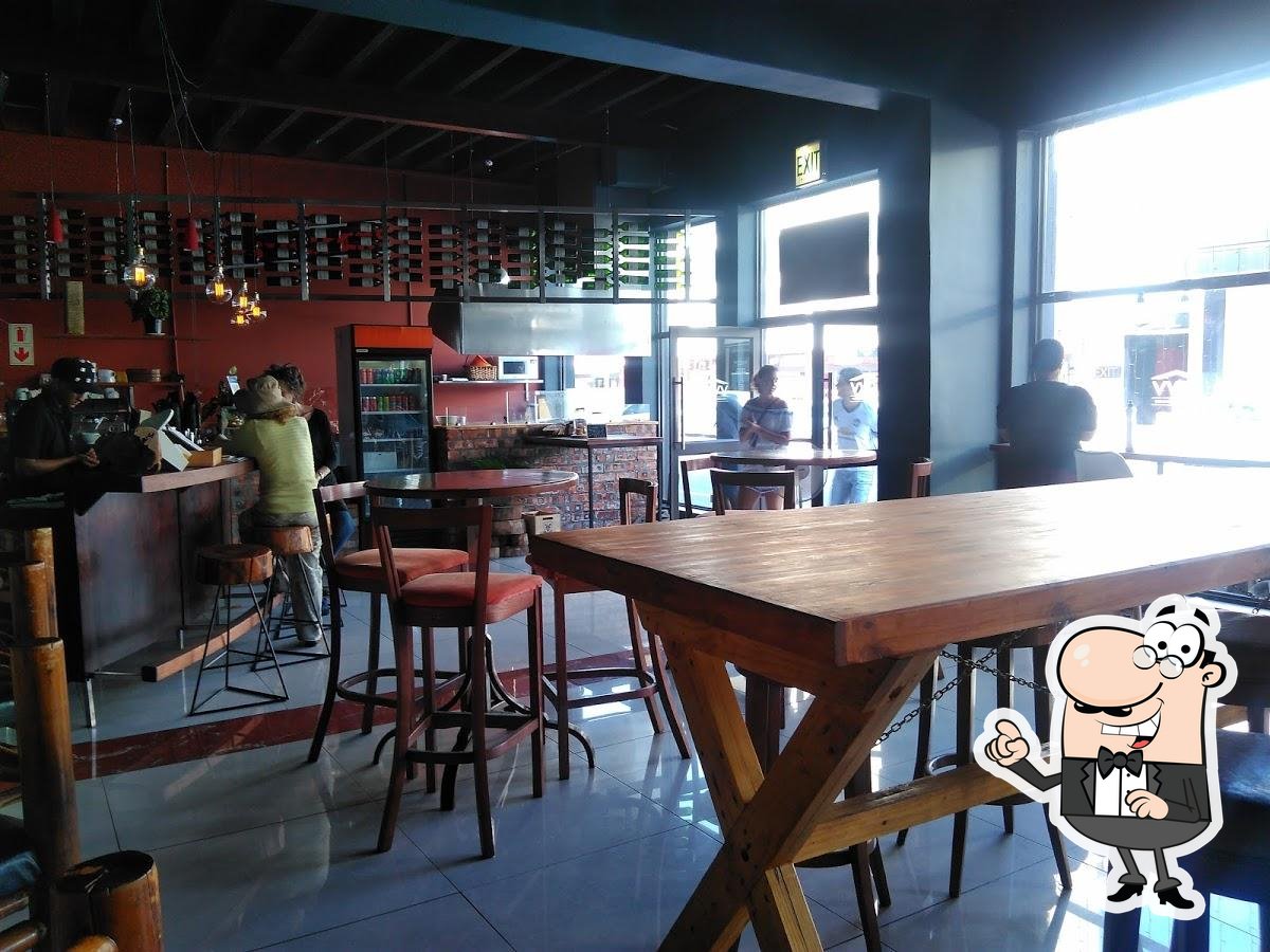 Cube Sports Bar, Cape Town Restaurant menu and reviews