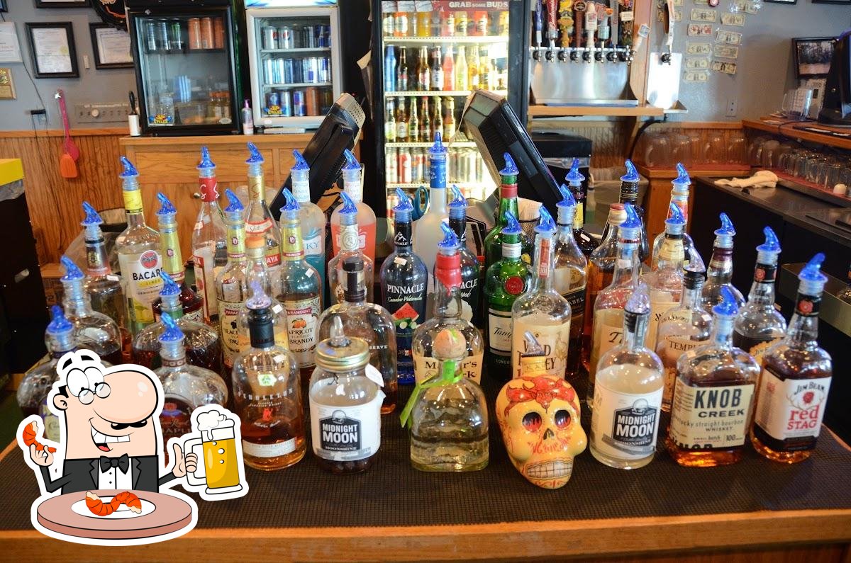 Wild Hogs Saloon & Eatery in Walford Restaurant reviews