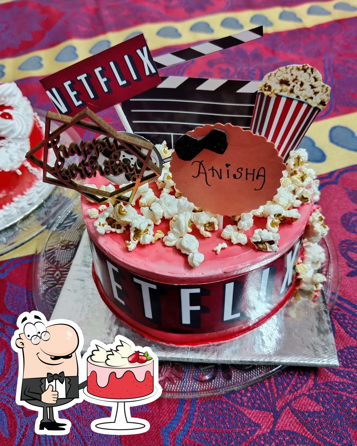 Netflix Themed Cake – Hannah Bakes