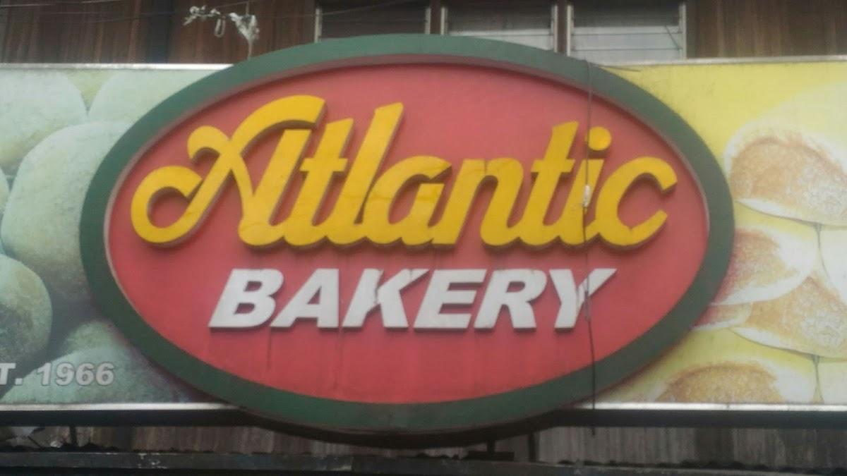 Atlantic Bakery, Pili Restaurant reviews