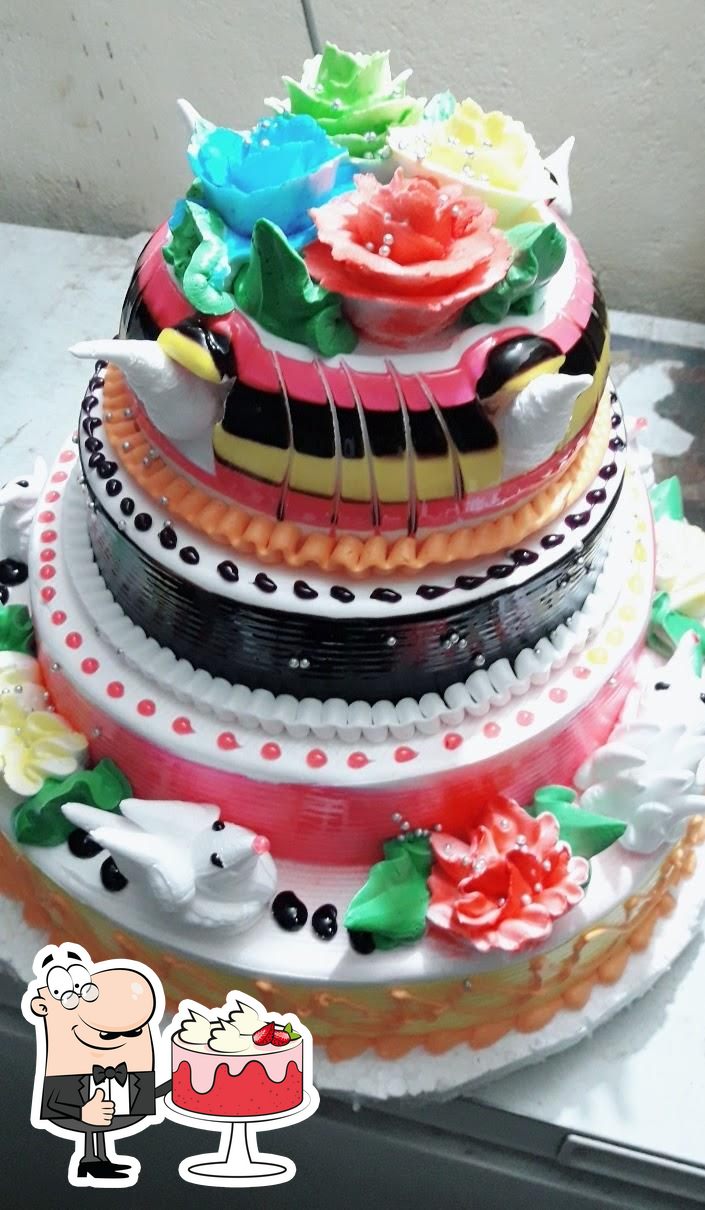 r16b Raj Cake Palace cake 2021 09 2