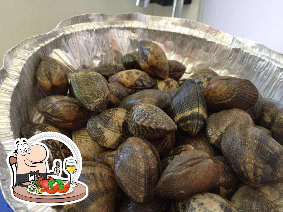 The Jolly Oyster Ventura, 911 San Pedro St in Ventura Restaurant menu and reviews