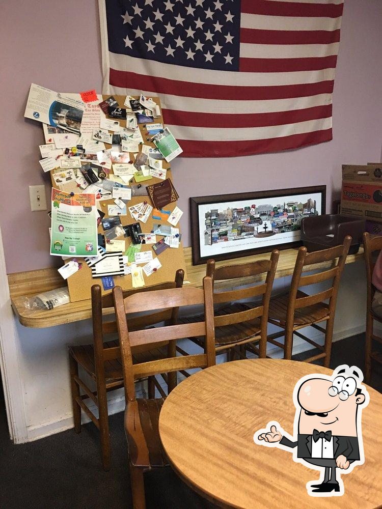 The Lunch Basket in Marietta Restaurant menu and reviews