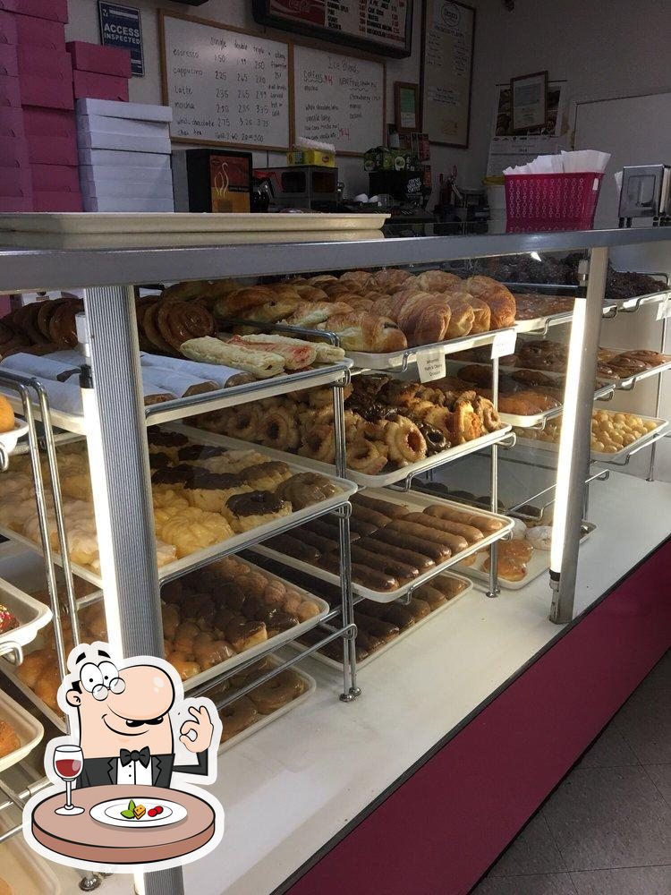 Giant Donuts in Oakley - Restaurant menu and reviews