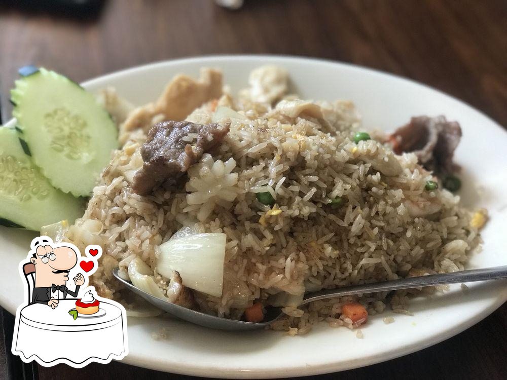 New Thai Cuisine, 909 W 16th St in Merced Restaurant menu and reviews
