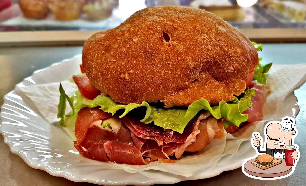 Red Corner Café, Setúbal Municipality Restaurant menu and reviews