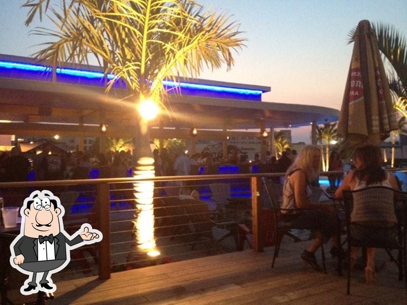 Tropix in Freeport Restaurant menu and reviews