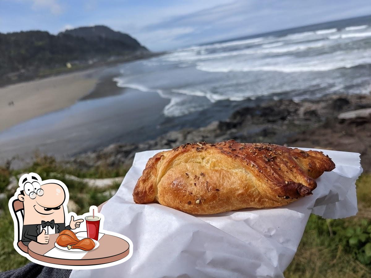 Bread & Roses Bakery in Yachats Restaurant menu and reviews