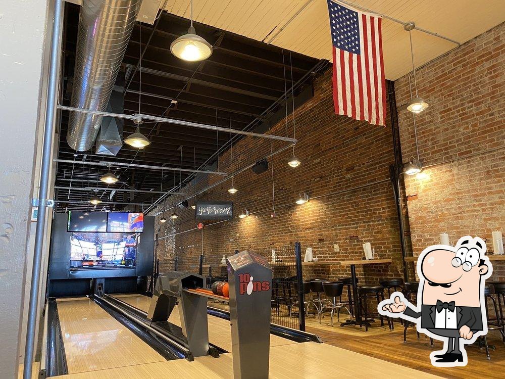 10 Pins in Franklin Restaurant menu and reviews
