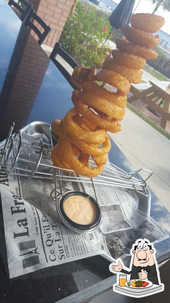 Puddle Jumpers Lakeside Grill & Bar in Tavares Restaurant menu and reviews