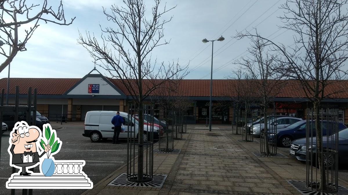 Greggs, U4, Hillington Retail Park, Earl Haig Rd in Glasgow