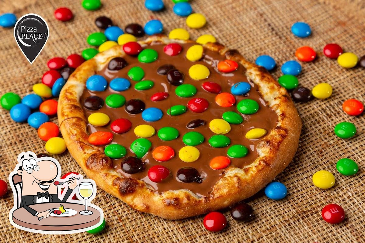 Pizza Place São Caetano - Já experimentou nossas esfihas doces? A de M&M's  é uma delícia! Peça pelo telefone, whatsapp ou aplicativos (também estamos  no ifood, uber eats e rappi) 4220 2173 4220 2070 2376 1775