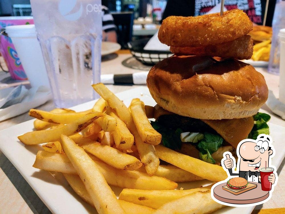 Lucky Dog Grille in Mason Restaurant menu and reviews