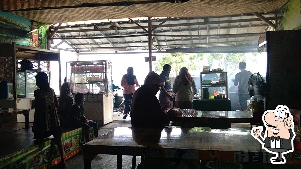Restaurante Warung Lesti (Lesehan Tikungan), North Jakarta - Opiniones del  restaurante