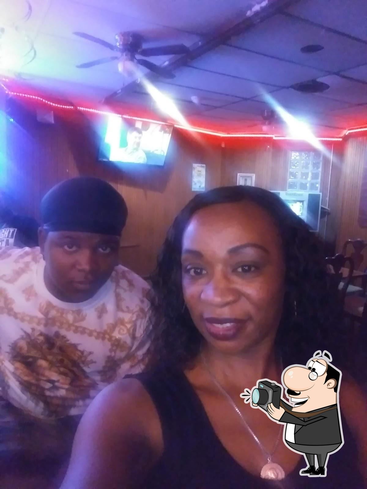 Sugar's Lounge in Dayton Restaurant reviews