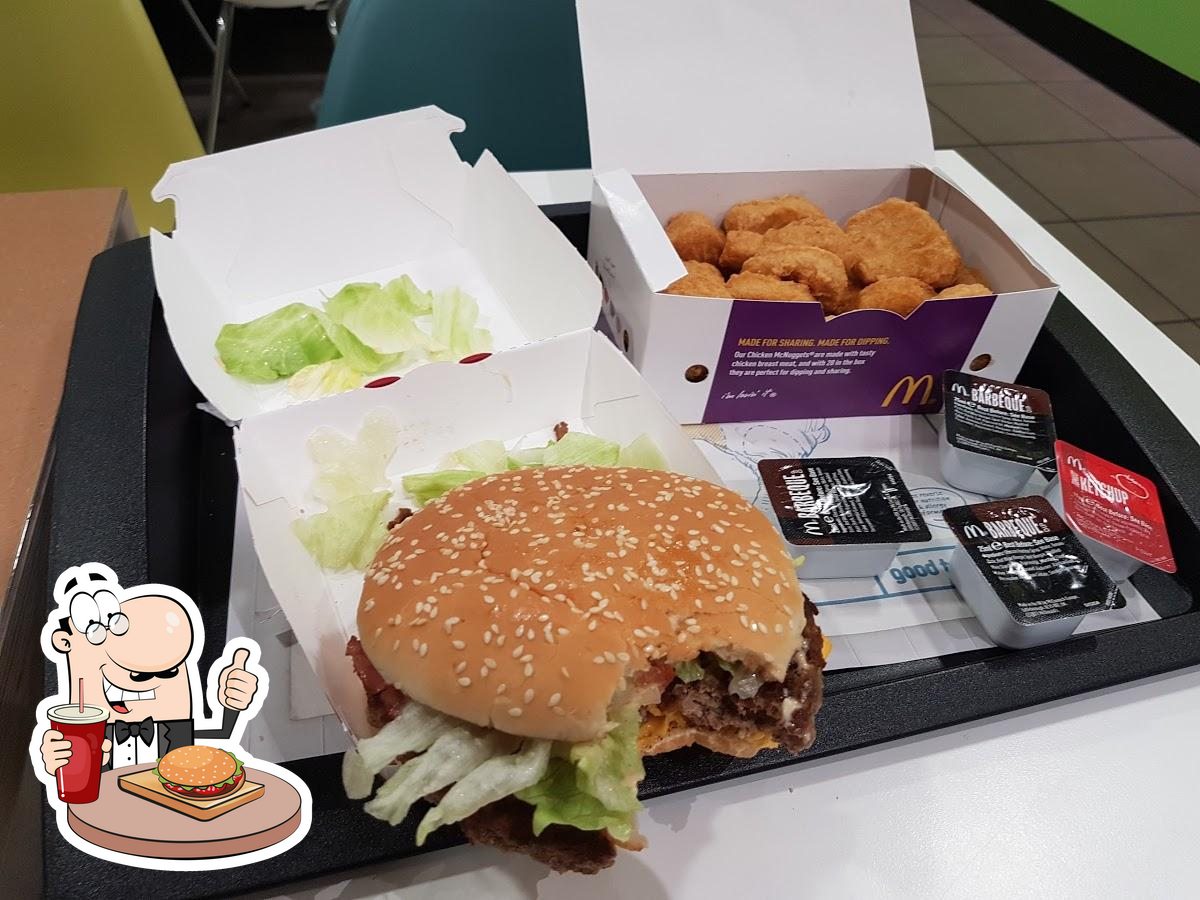 McDonald's, Weston Favell Shopping Centre, Wellingborough Rd in