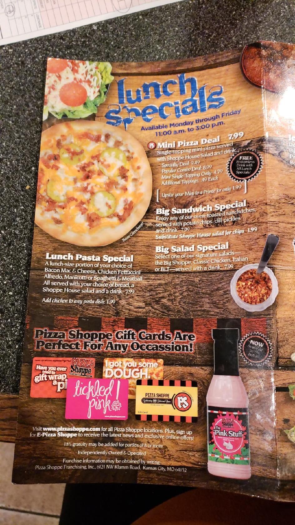 https://img.restaurantguru.com/r229-advertisement-Pizza-Shoppe-2022-12-4.jpg