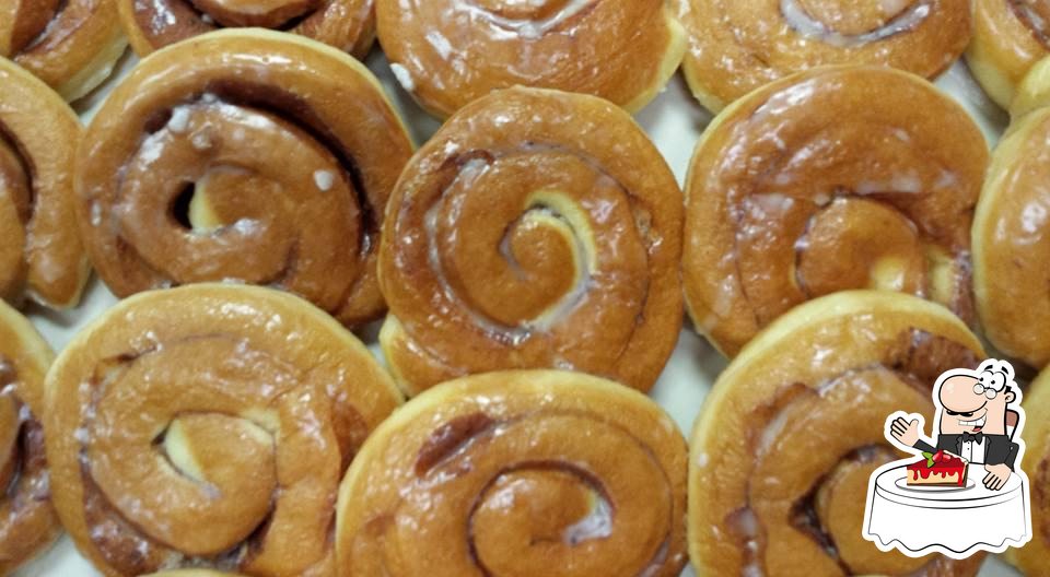 Baker's Dozen Bake Shop in South Bend Restaurant menu and reviews