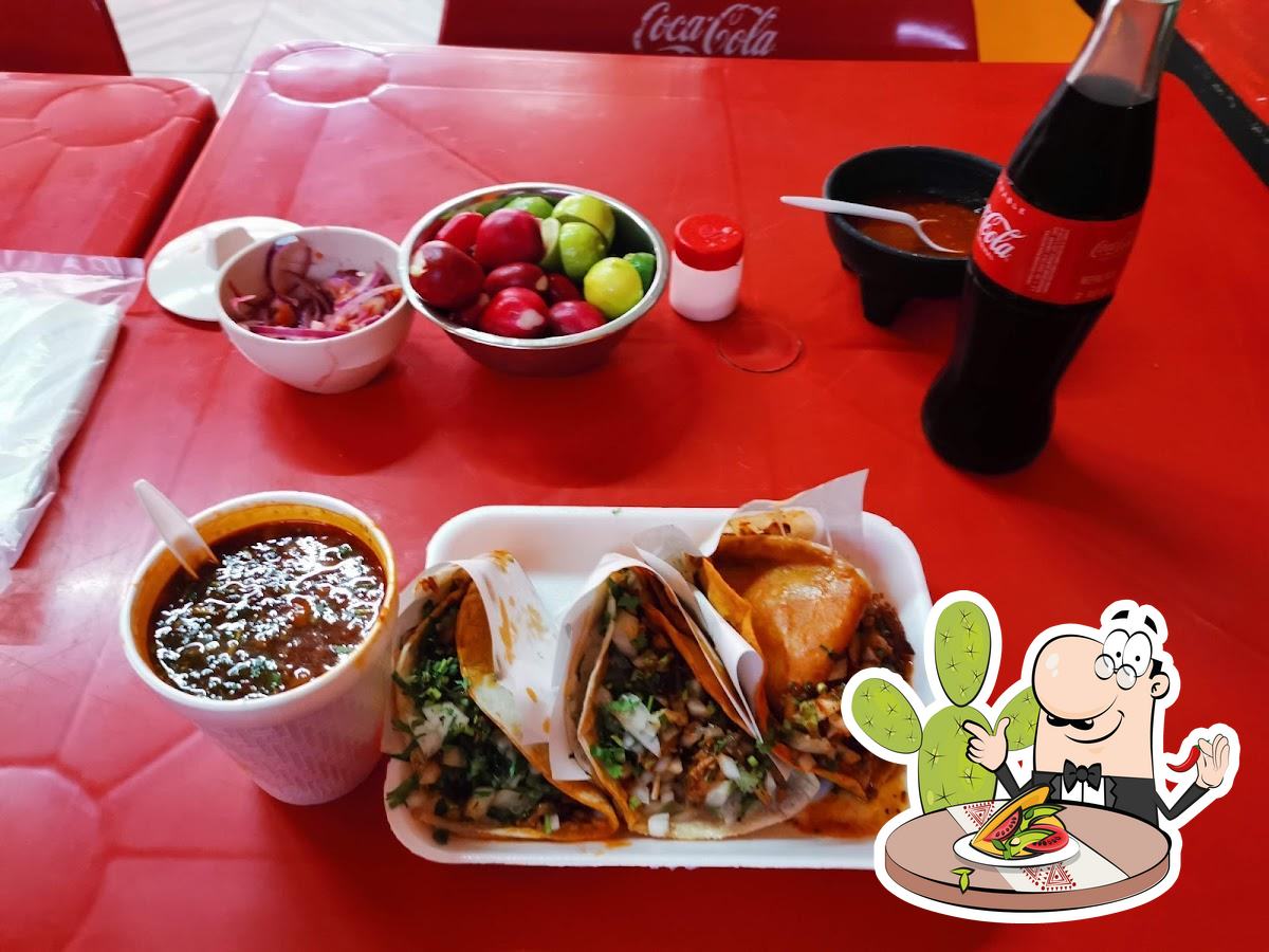 TACOS DE BIRRIA DEL RIO