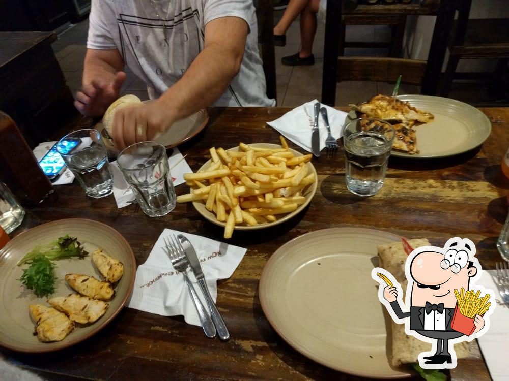 Nando's Clarence St, 155 Clarence St in Sydney - Restaurant menu and ...