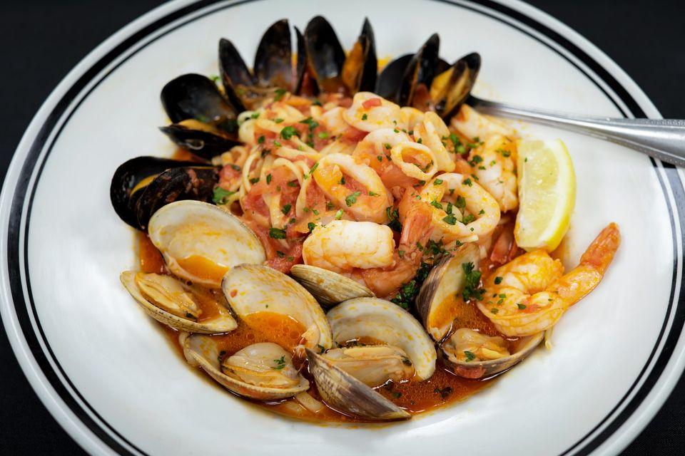 Menu at Speaks Clam Bar Italian & Seafood Lakewood Ranch, Lakewood