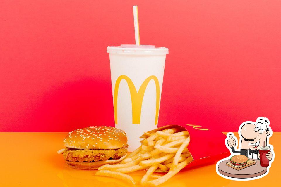 McDonald's, 101 Pakaula St Walmart in Kahului Restaurant menu and reviews