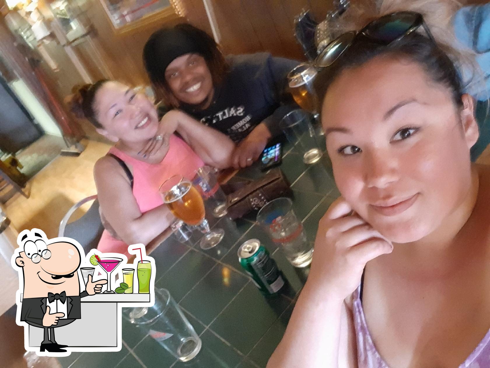 Moochers Bar in Nenana Restaurant reviews