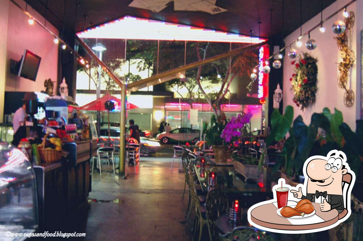 INTERACTIVE CAFE in Santa Monica Restaurant menu and reviews