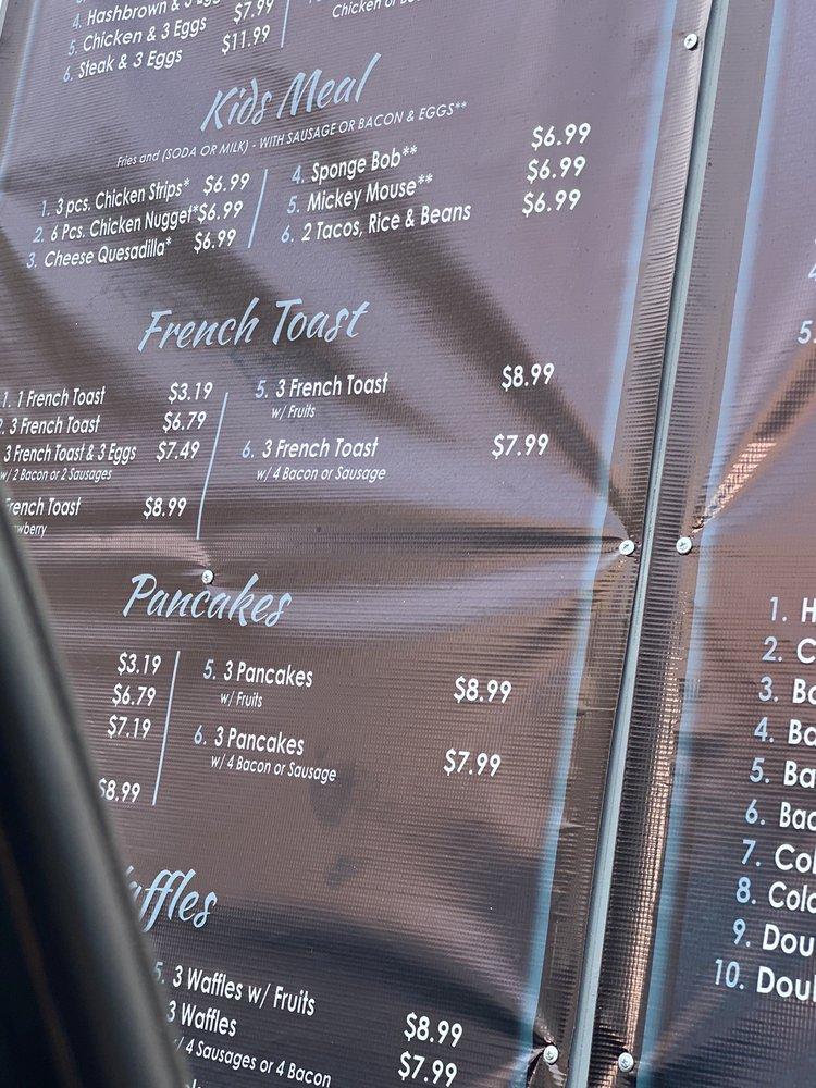 Menu at Giannis Burgers restaurant, Gardena