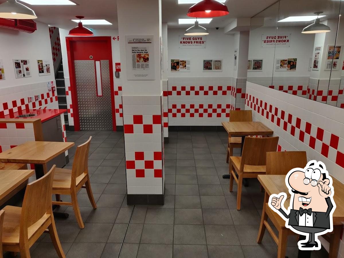 Five Guys Queensway in London Restaurant menu and reviews