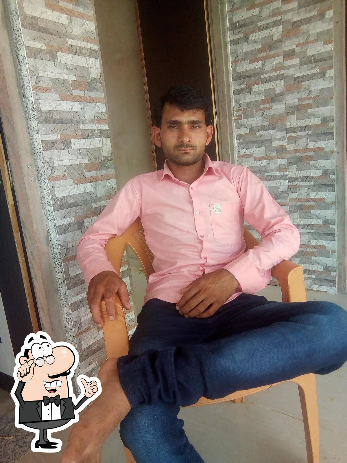 Saffron Fast Food Restaurant &Amul Ice Cream Parlour, Jaora