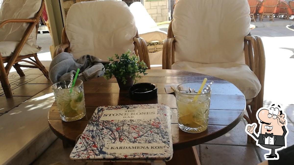 The Stone Roses Bar, Kardámaina Restaurant reviews