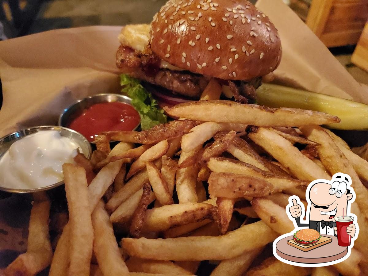 Holt's in Park Ridge Restaurant menu and reviews