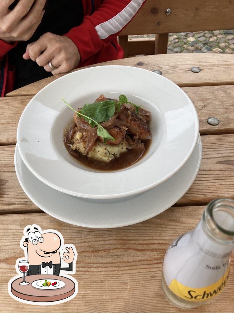 The Courtyard Coffee House in Knutsford Restaurant menu and reviews