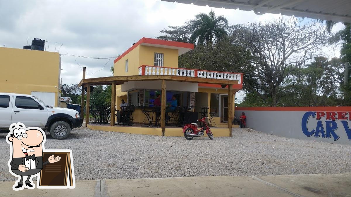 Premium Car Wash (Alta Gama) pub & bar, Dominicana, Carr. Higüey El