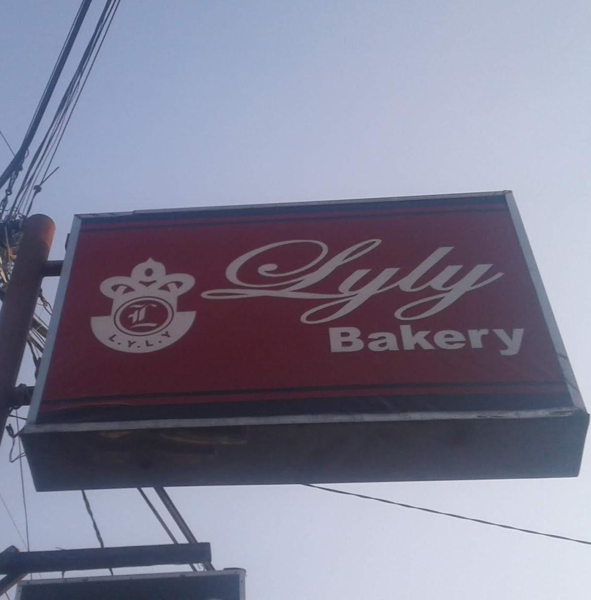 Lyly Bakery Karanggeneng, Pengangsalan Restaurant reviews