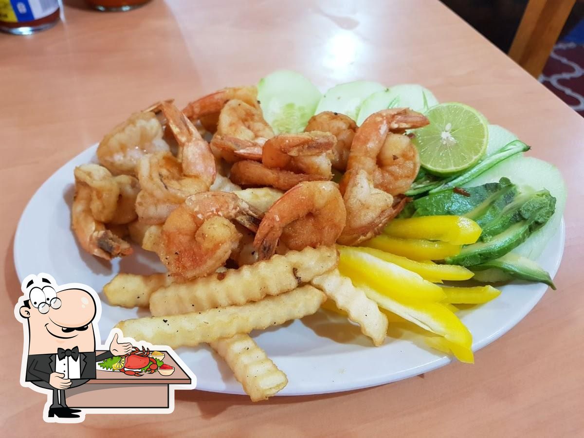 Mariscos Neptuno pub & bar, Puruándiro - Restaurant reviews