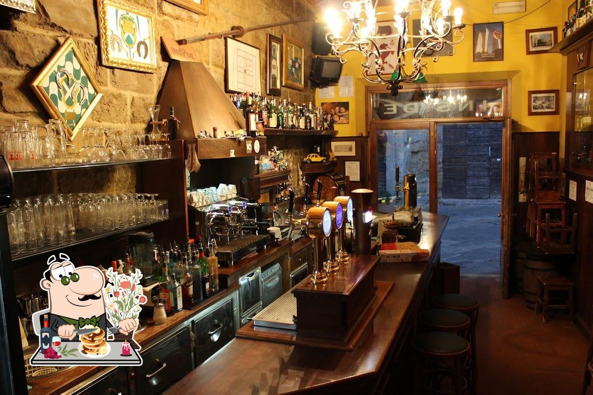 Inside pub bar Arezzo Restaurant reviews