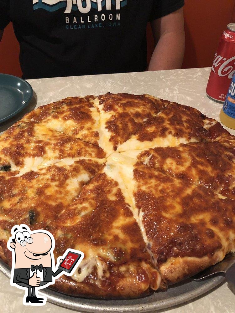 Roadhouse Pub, 111 N Main St in Plankinton Restaurant menu and reviews